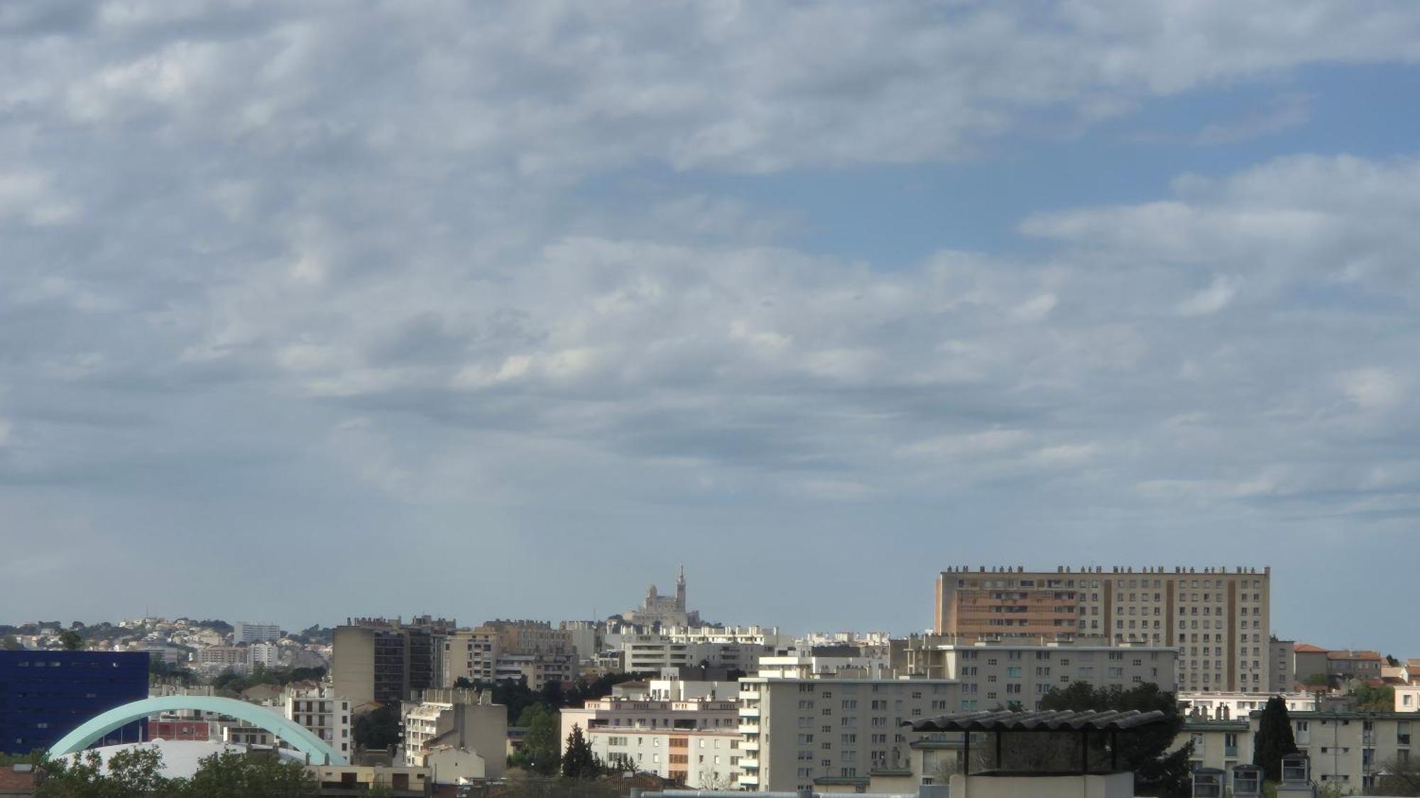 Massilia Calling Appartement Marseille Proche Metro Climatise Bien Decore Exterior photo